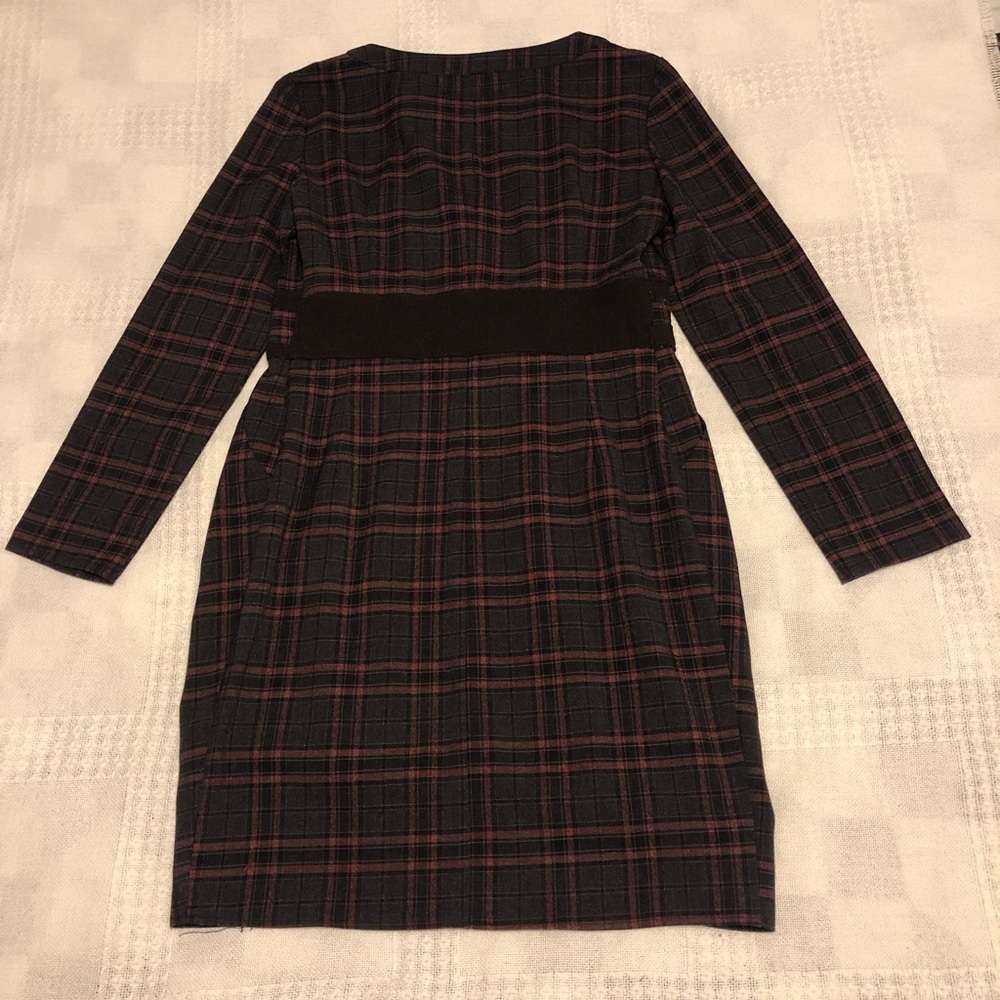 Beautiful women’s dress! - Picture 9 of 14